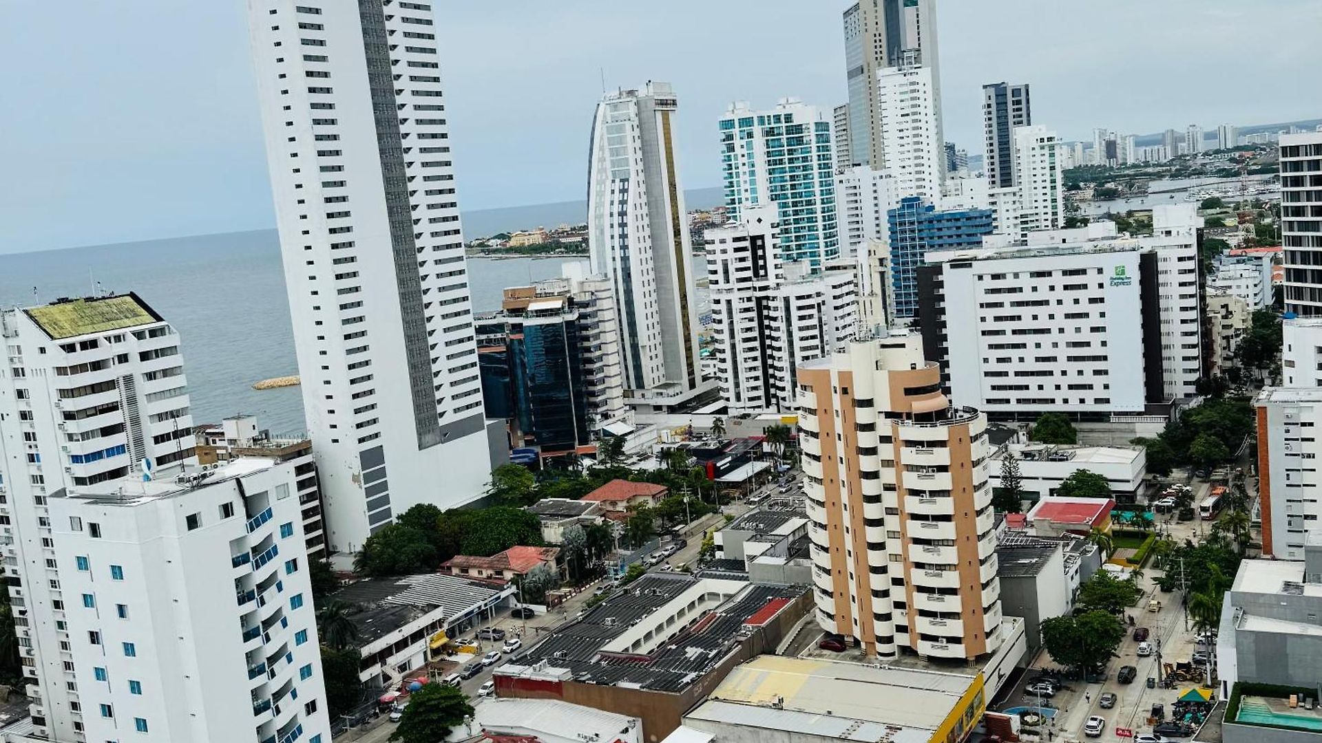 Vista Preciosa Desde El Piso 23 Frente Al Mar Cartagena