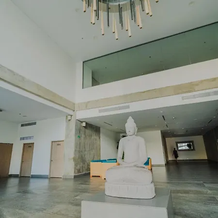Apartamento Vista Preciosa Desde El Piso 23 Frente Al Mar Cartagena