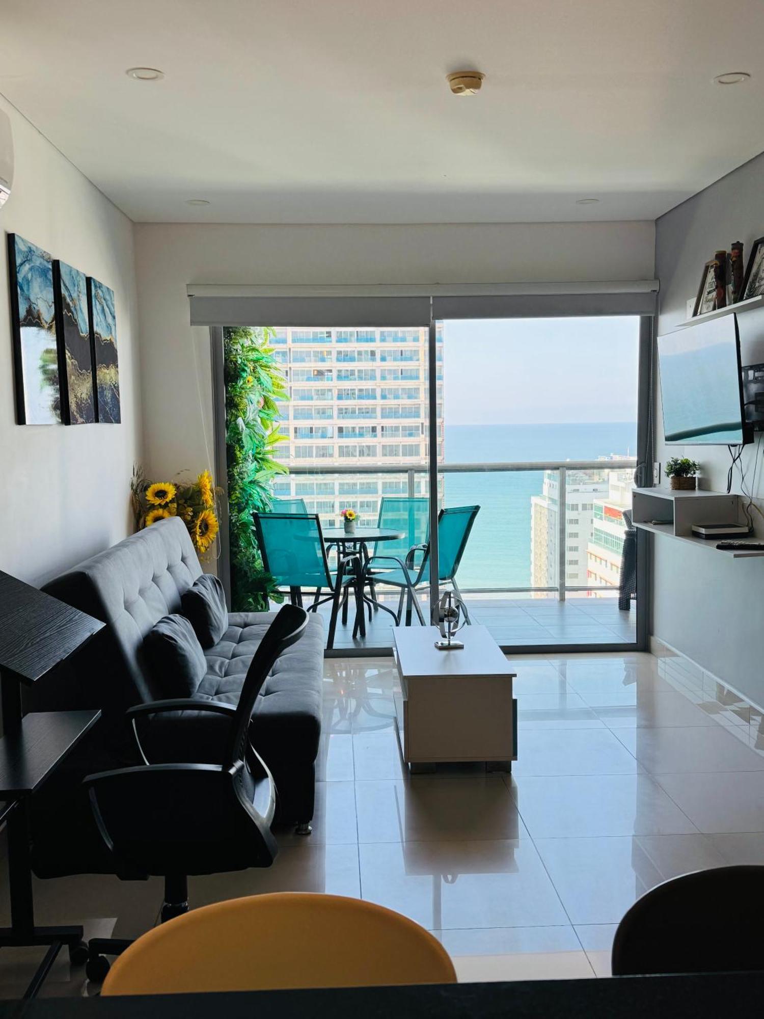 Vista Preciosa Desde El Piso 23 Frente Al Mar Cartagena